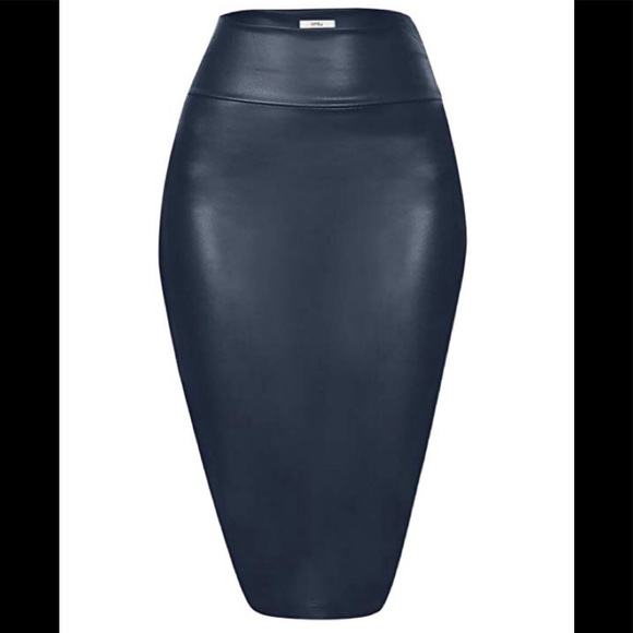 Black Women’s Pencil Skirt - Picture 6 of 8